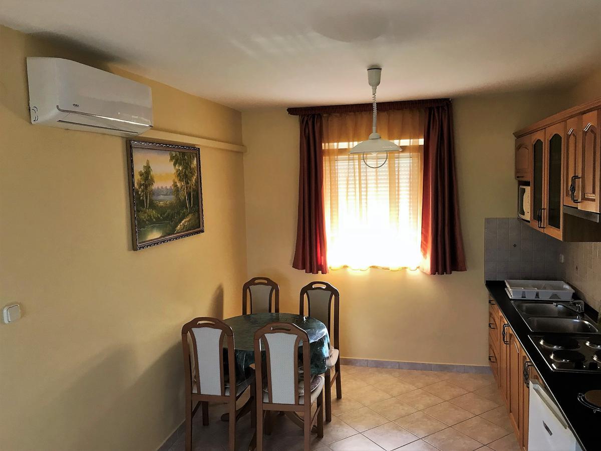 זלקרוס Katalin Apartmanhaz מראה חיצוני תמונה
