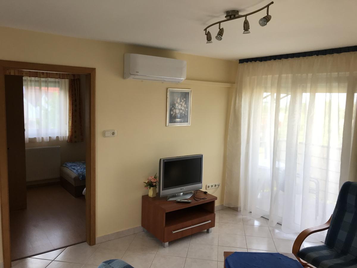 זלקרוס Katalin Apartmanhaz מראה חיצוני תמונה