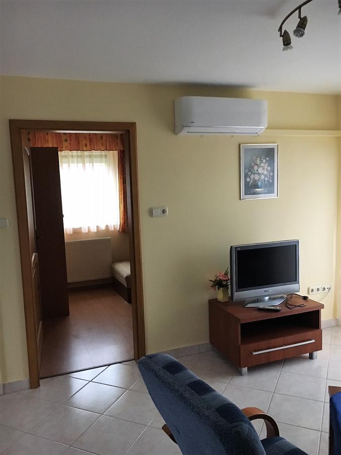 זלקרוס Katalin Apartmanhaz מראה חיצוני תמונה
