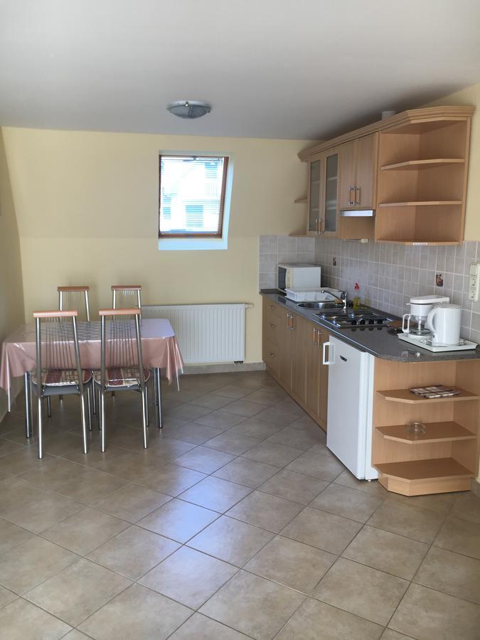 זלקרוס Katalin Apartmanhaz מראה חיצוני תמונה